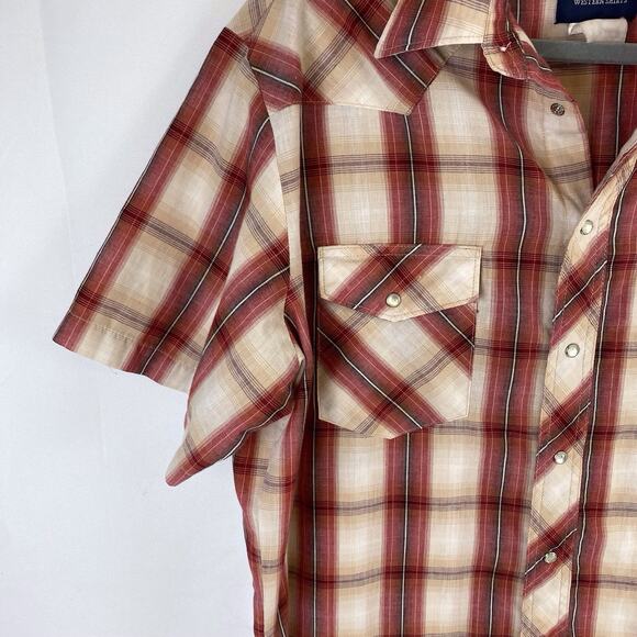 Wrangler Western Shirt Red Short Sleeve Pearl Snap Cowboy Lightweight Size L - Picture 3 of 7